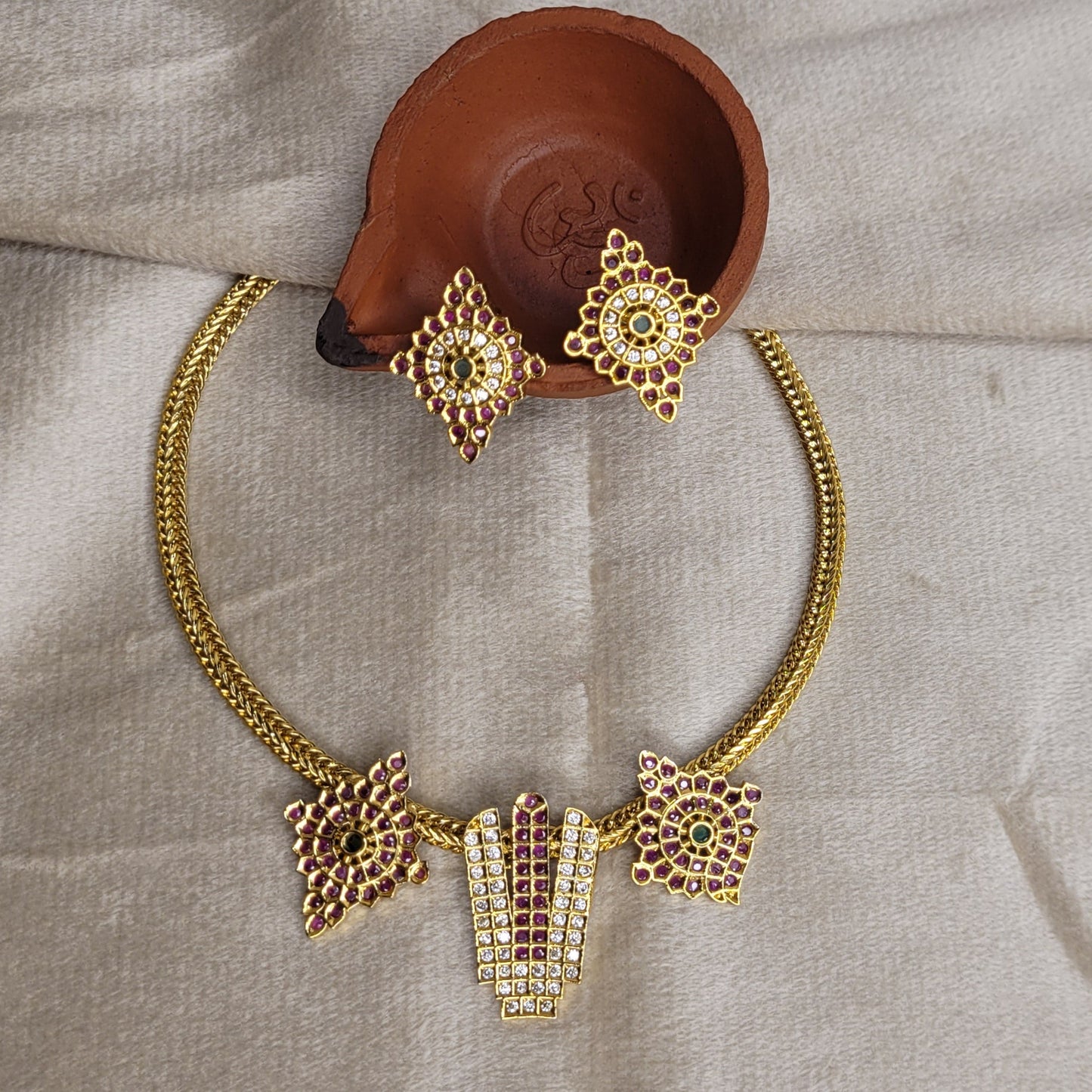 Royal Temple-Inspired Ruby & CZ Armlet (Vanki) with Antique Gold Finish