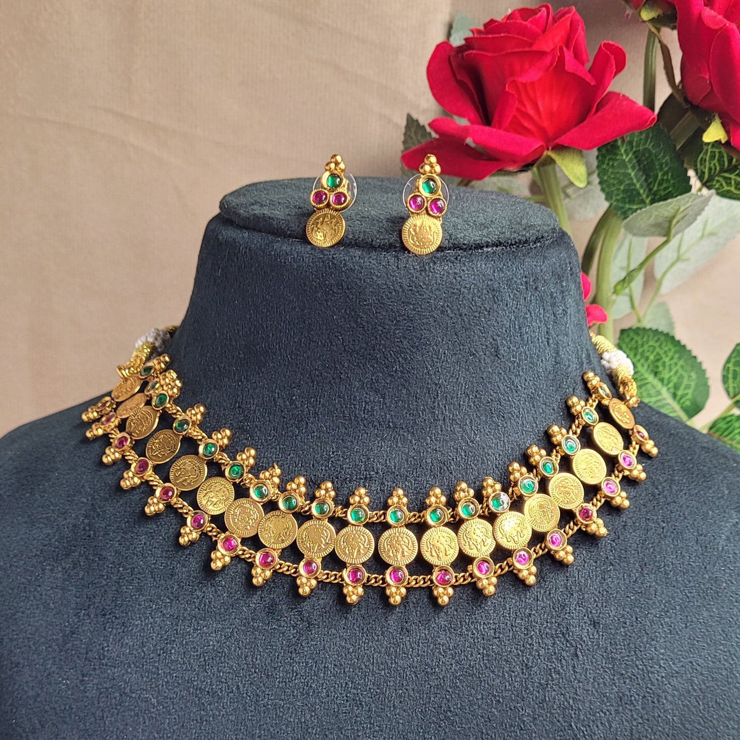 Traditional Antique Elakkathali Choker Necklace Set