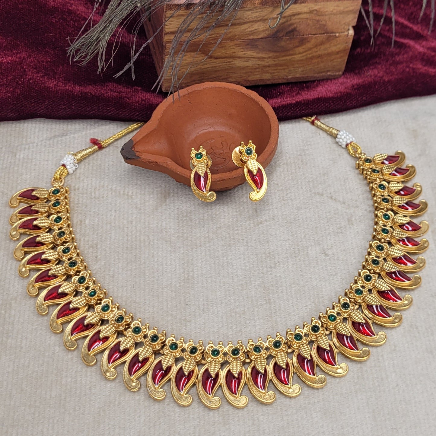 Antique Mango Motif Necklace Set
