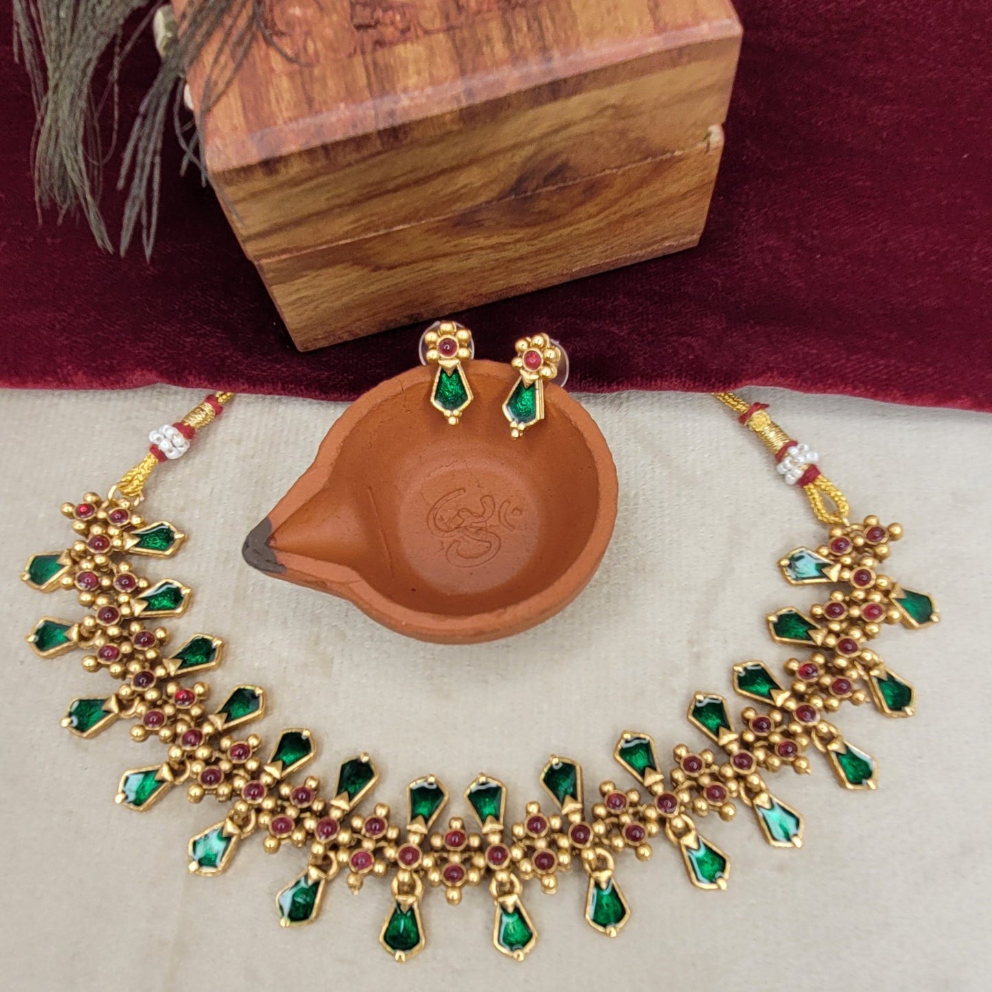 Traditional Ruby & Emerald Floral Necklace Set