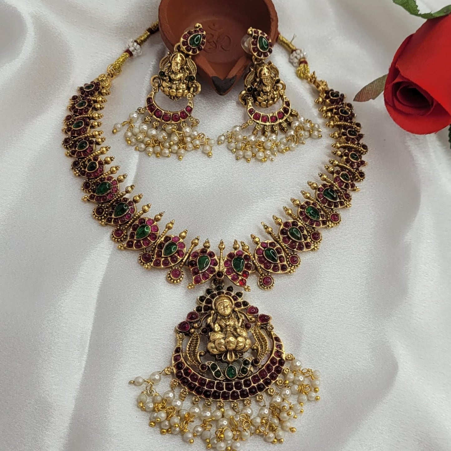 Multicolor Parvatia Temple Necklace set