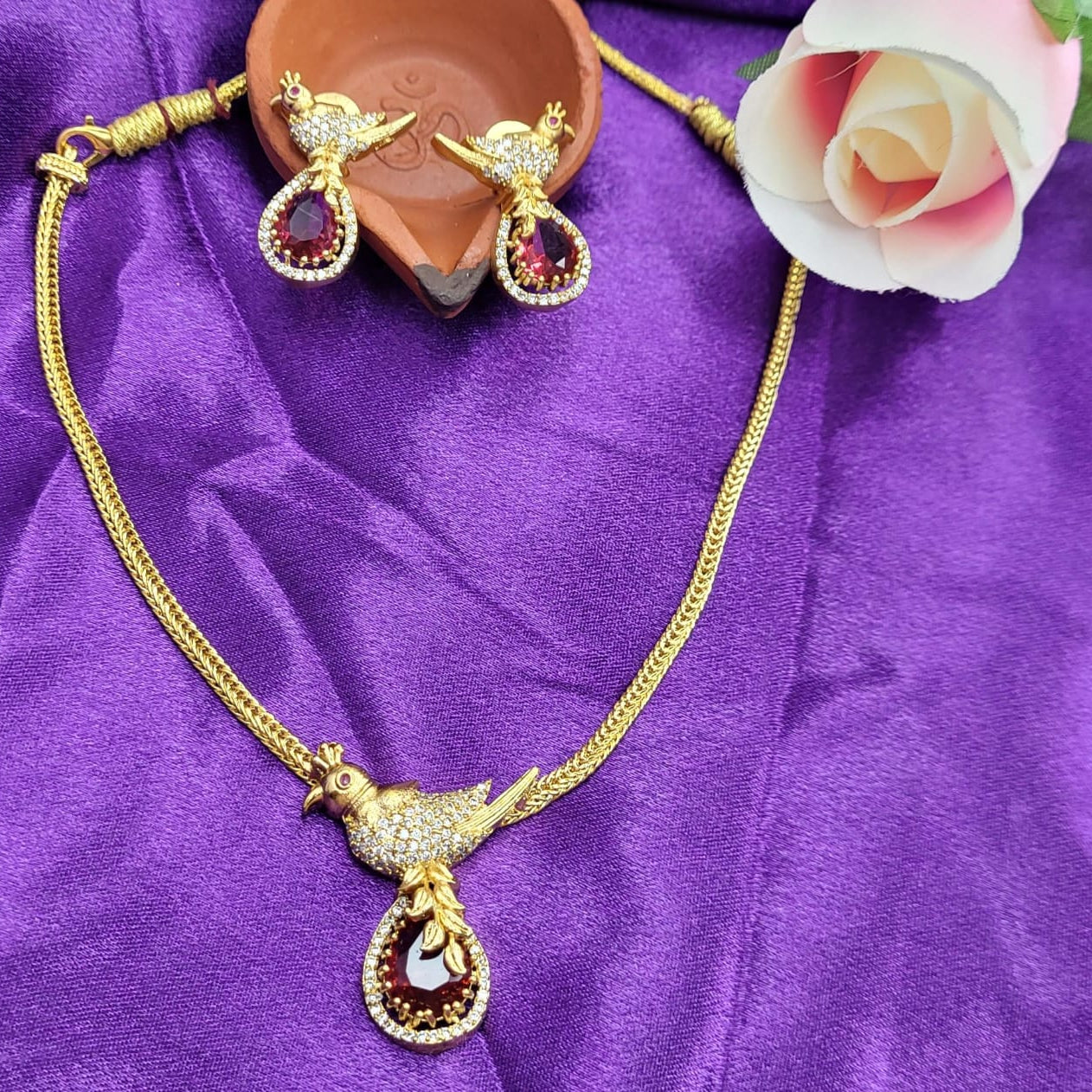 Golden & Blue - Bird motif Necklace Set