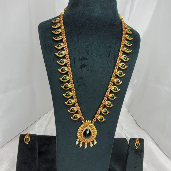 Palakka Pendant Set with Green Mango Design