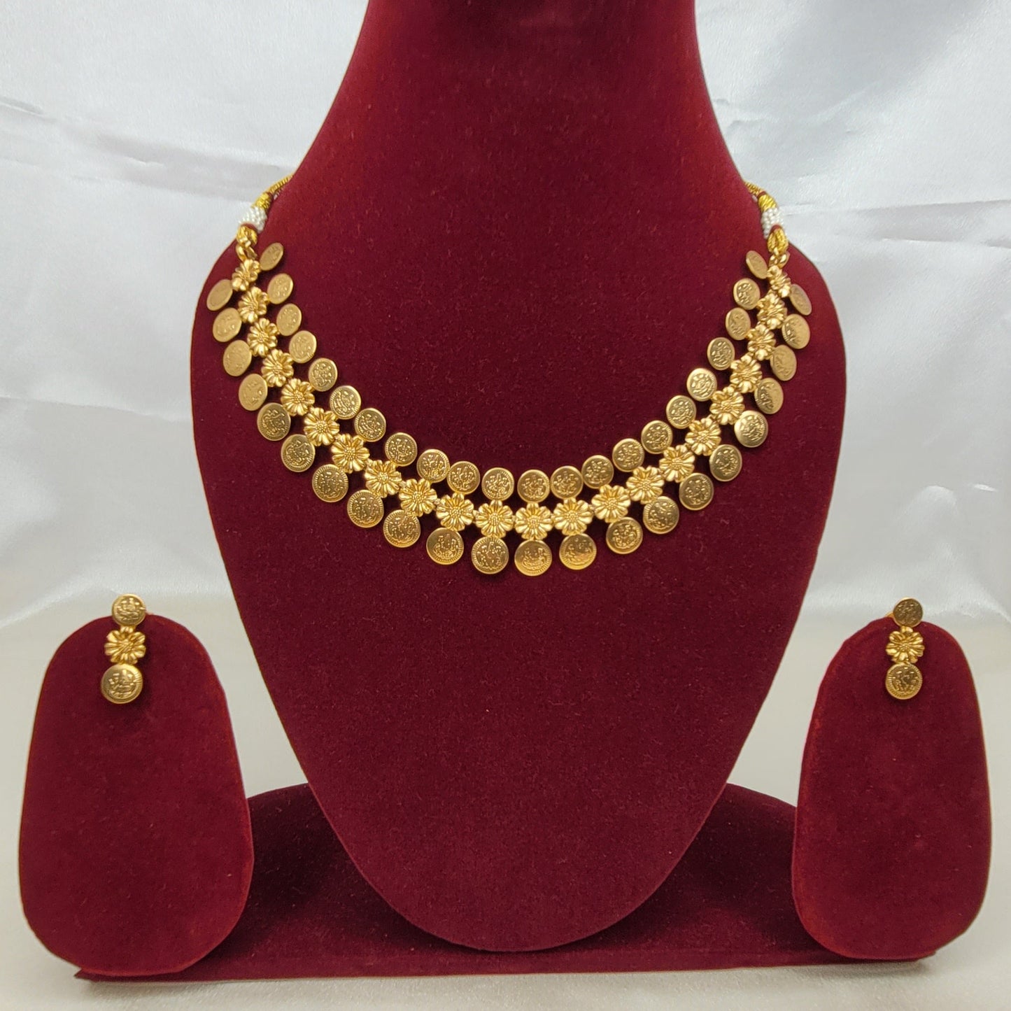 Golden Heritage Coin Necklace Set