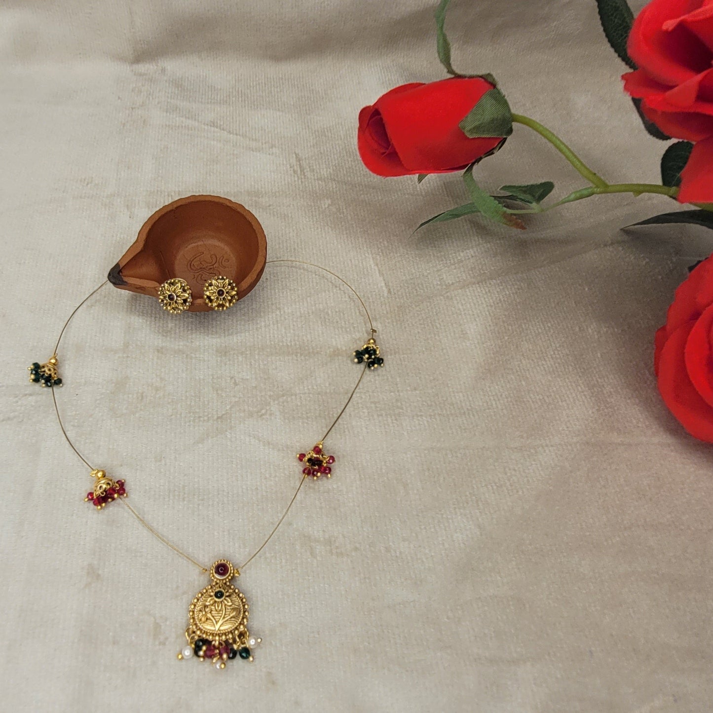 Antique Gold Floral Pendant Necklace Set with Multicolor Bead Accents