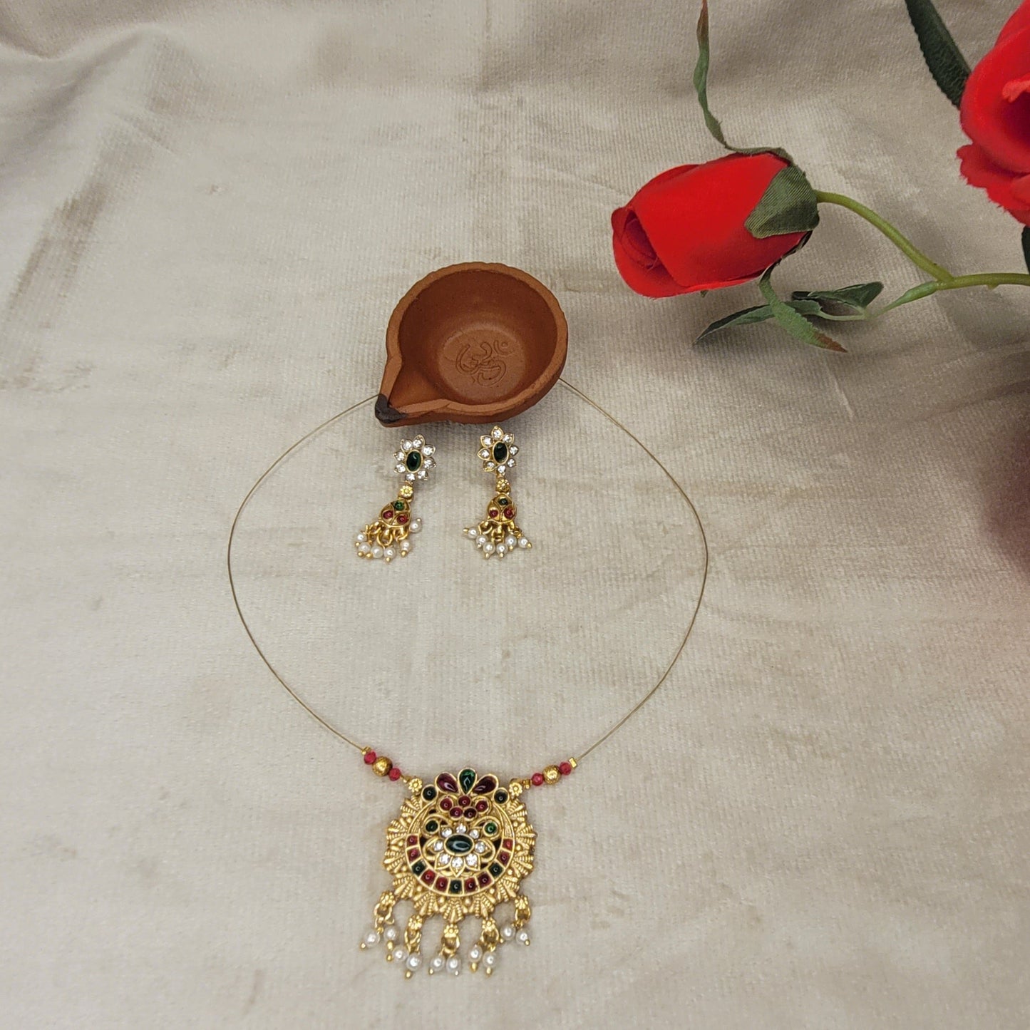Antique Gold Multicolor Pendant Necklace Set with Pearl Danglers