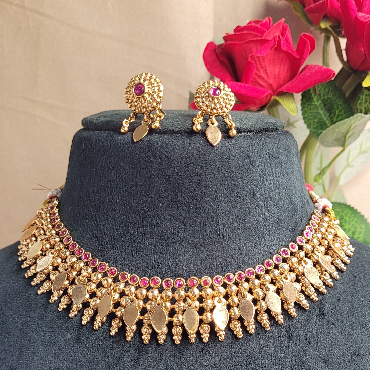 Traditional Elakkathali Choker Set