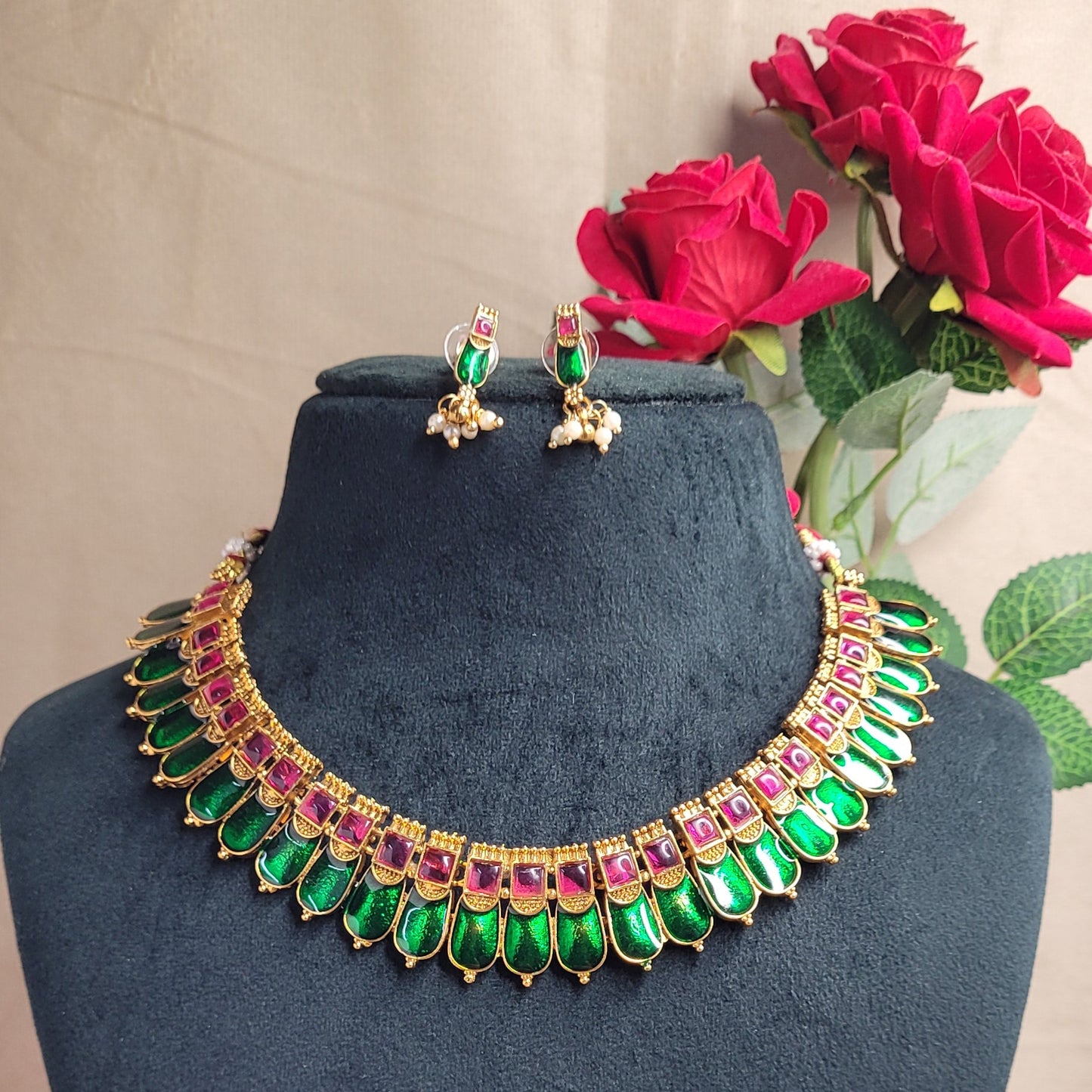 Emerald - Ruby Drop Antique Necklace Set