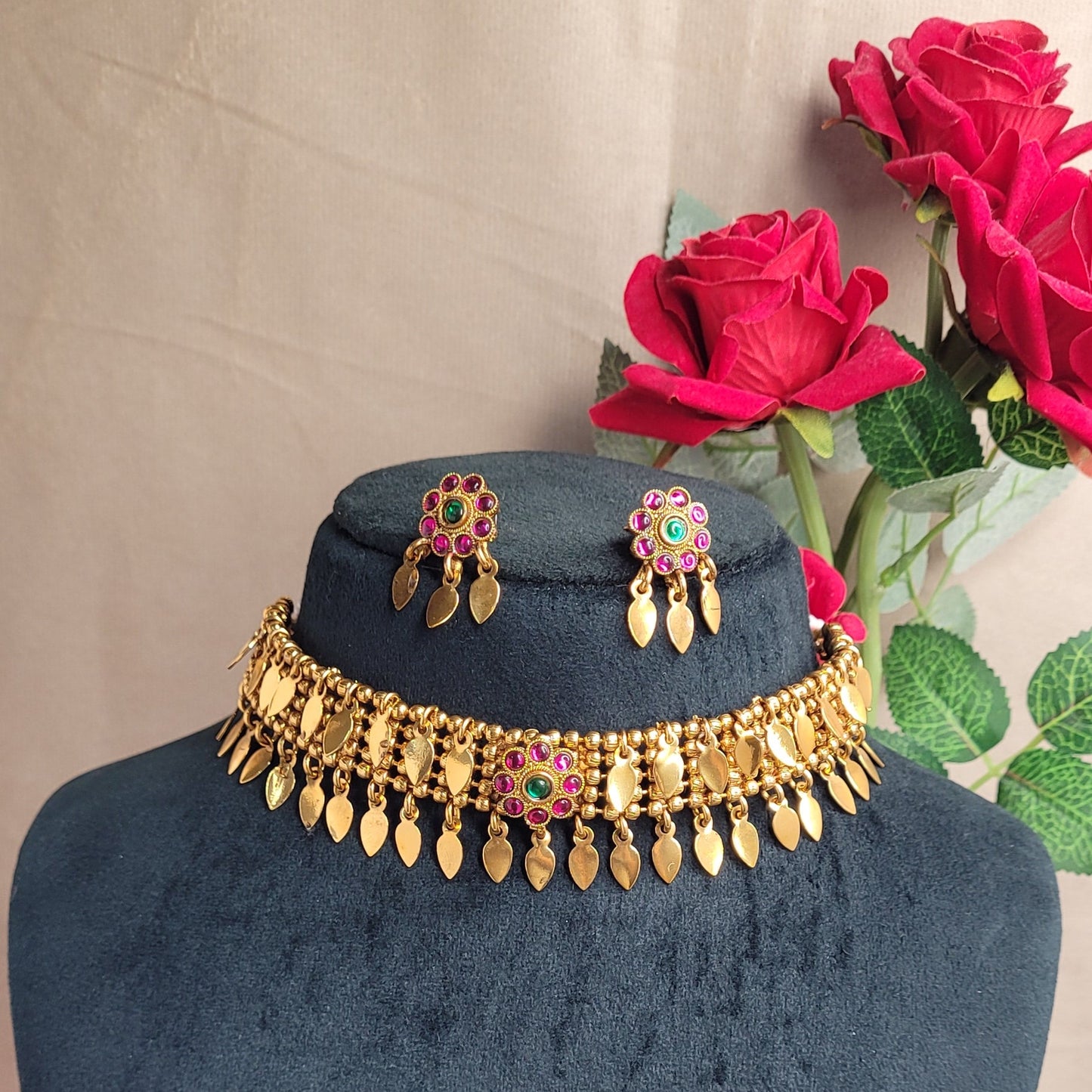 Traditional Elakkathali Necklace Set