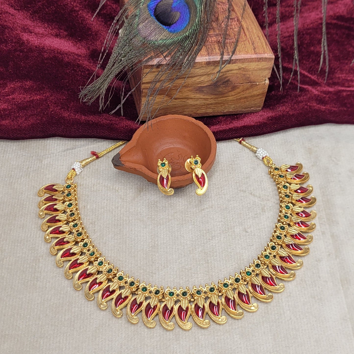 Antique Mango Motif Necklace Set