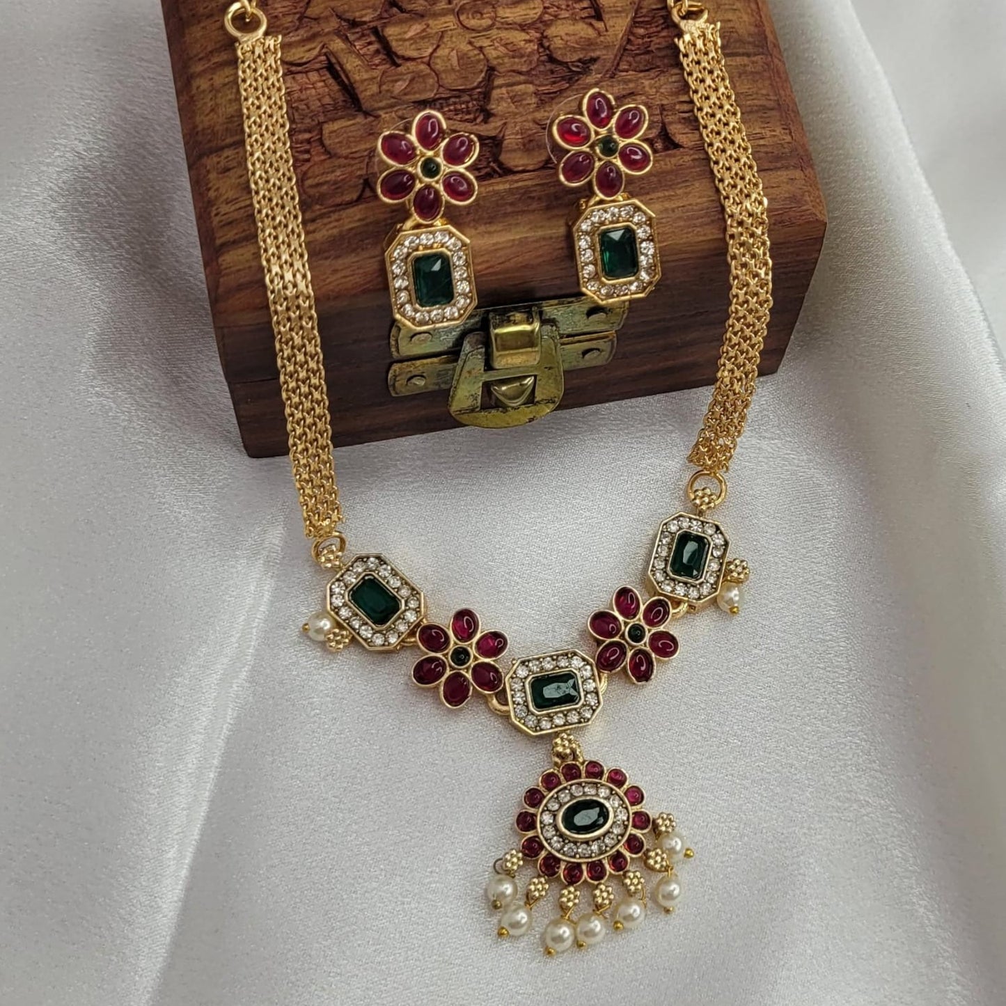 Premium Quality Necklace and earring set