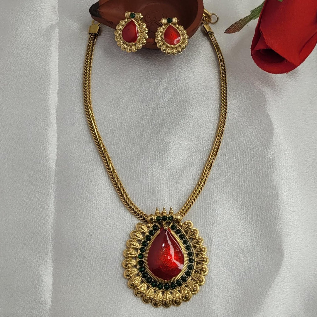 Red- Palakka Kerala Style Pendant