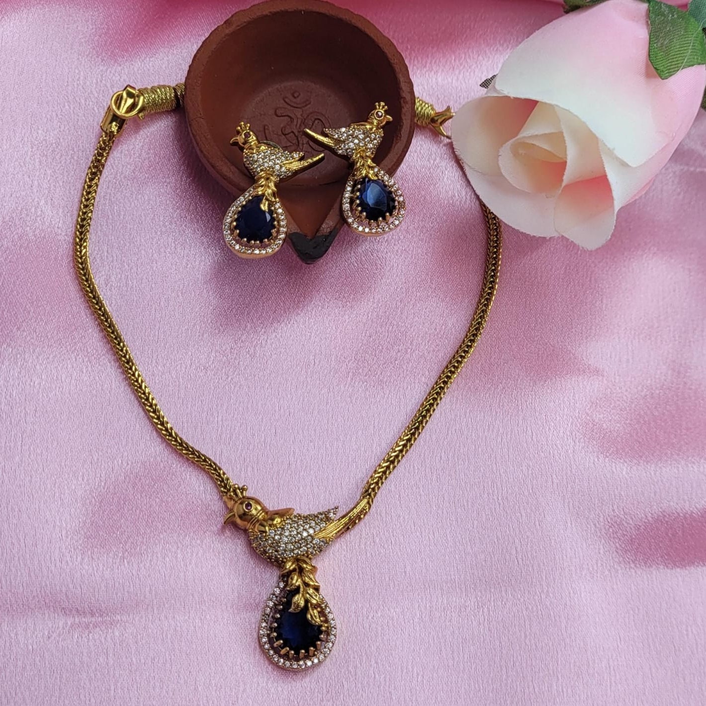Golden & Blue - Bird motif Necklace Set
