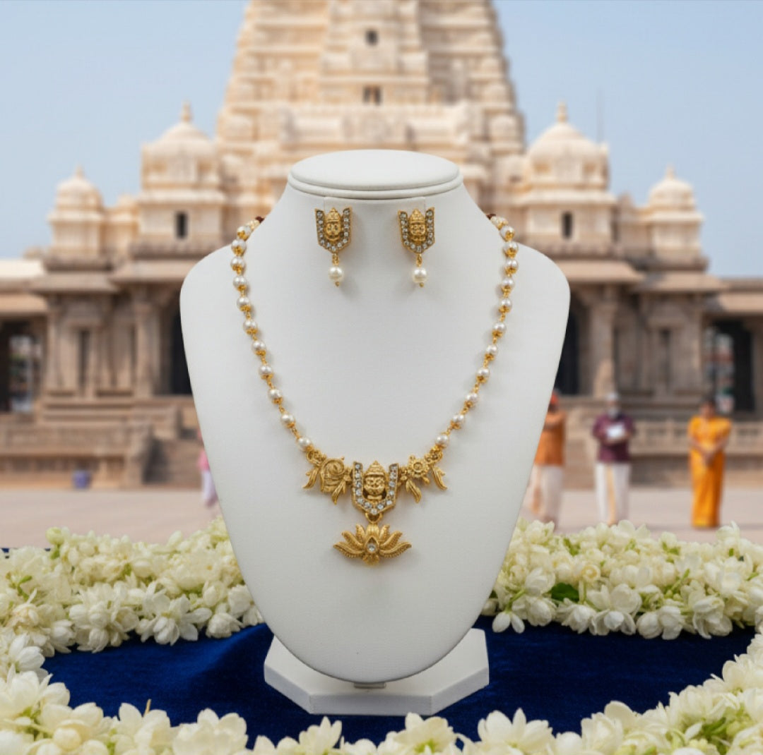 Premium Quality Golden Temple Pendant set